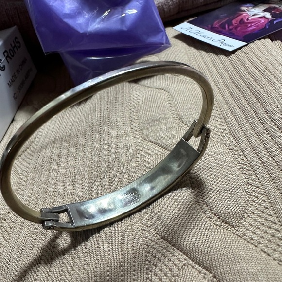 VINTAGE MEXICAN STERLING SILVER CRUSHED TURQUOISE OVAL HINGED BANGLE BRACELET - Picture 4 of 8